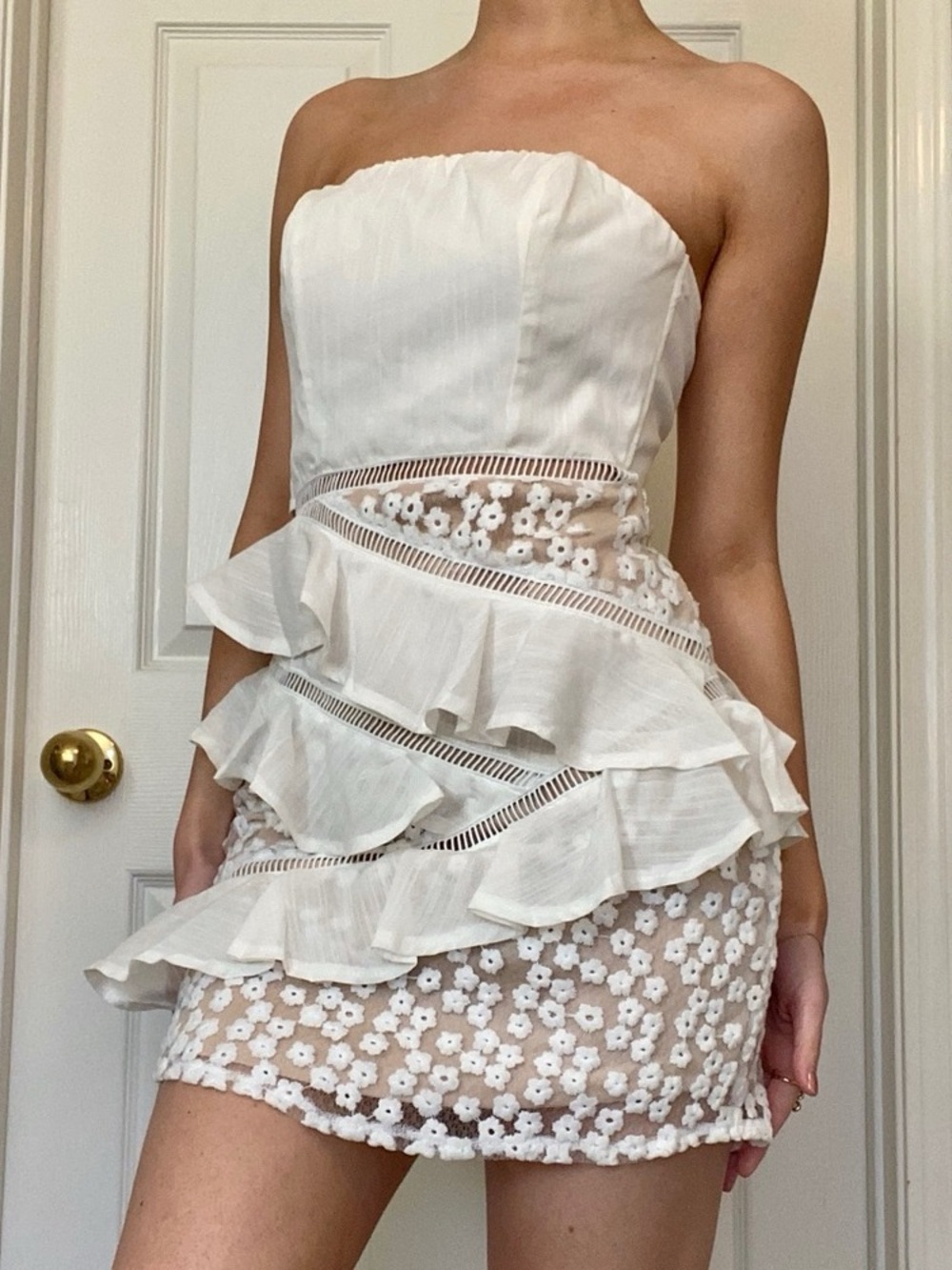 PRINCESS POLLY Strapless White Floral Ruffle Dress Alina Embroidered 🕊